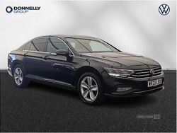Black Used 2022 VW Passat SE Sedan | £17,950 (Fair price)