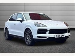 White Used 2019 Porsche Cayenne SUV | £37,495 (Super price)