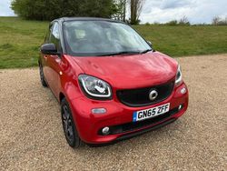 Red Used 2015 Smart ForFour Premium Hatchback | £6,475 (Fair price)