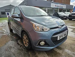 Blue Used 2015 Hyundai i10 Premium Hatchback | £6,295 (Fair price)