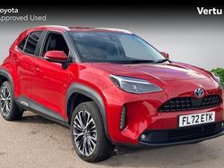 Used 2022 Toyota Yaris Hybrid Estate | £21,401 (Fair price)