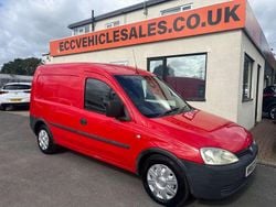 Red Used 2011 Vauxhall Combo MPV | £2,495 (Fair price)