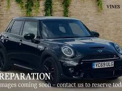 Black Used 2019 Mini Cooper S Hatch Hatchback | £20,657 (A bit pricey)