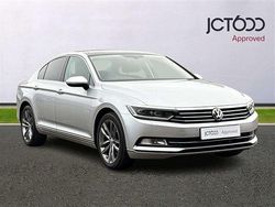 Silver Used 2018 VW Passat GT Sedan | £12,901 (Fair price)