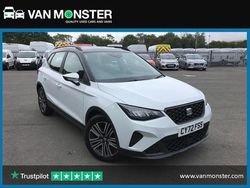 White Used 2023 Seat Arona SE Technology SUV | £14,738 (Fair price)