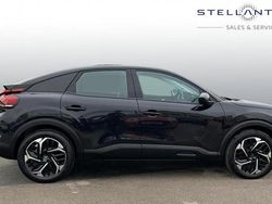 Black Used 2021 Citroën C4 PureTech Hatchback | £11,387 (Fair price)