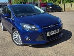 Blue Used 2014 Ford Focus Zetec Hatchback | £4,706 (Fair price)