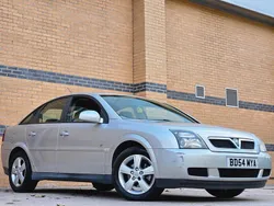 Silver Used 2004 Vauxhall Vectra Hatchback | £1,100 (Good price)