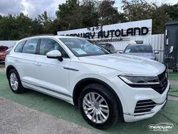 White Used 2019 VW Touareg SEL SUV | £20,500