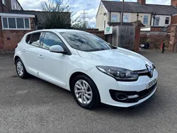 White Used 2016 Renault Mégane III Dynamique Hatchback | £6,895 (Fair price)