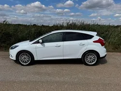 White Used 2014 Ford Focus Zetec Hatchback | £3,895 (Fair price)