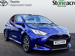 Used 2023 Toyota Yaris Hybrid Design | £17,500 (Fair price)