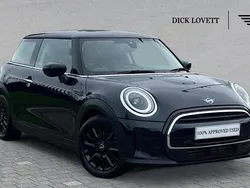 Black Used 2023 Mini Cooper Classic Hatchback | £18,820 (Fair price)