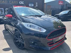 Black Used 2016 Ford Fiesta Zetec Hatchback | £6,650 (Fair price)