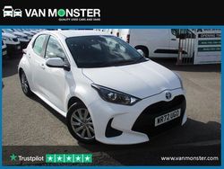White Used 2022 Toyota Yaris Hybrid Hatchback | £15,478 (Super price)