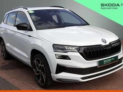 Moon white metallic Used 2024 Skoda Karoq SportLine SUV | £28,250 (Fair price)