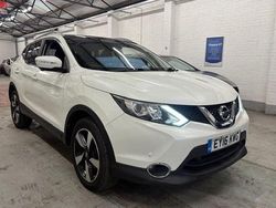 White Used 2016 Nissan Qashqai N-TEC SUV | £6,790 (Fair price)