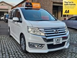 Pearl white Used 2013 Honda Stepwgn MPV | £8,995 (Fair price)