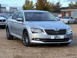 Silver Used 2016 Skoda Superb Hatchback | £10,990 (Expensive)