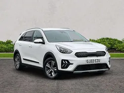 White Used 2022 Kia Niro 2 SUV | £14,795 (Fair price)