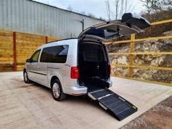 Silver Used 2018 VW Caddy Maxi MPV | £18,901 (Fair price)