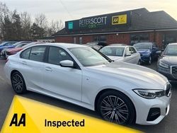 White Used 2019 BMW 330 M Sport Sedan | £15,480 (Fair price)