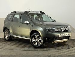 Green Used 2015 Dacia Duster Lauréate Hatchback | £3,495 (Fair price)