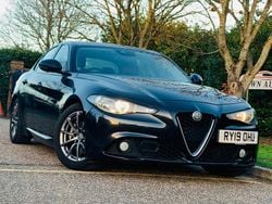 Black Used 2019 Alfa Romeo Giulia Super Sedan | £13,490 (Super price)