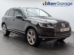 Black Used 2017 VW Touareg R-line Plus SUV | £20,550 (Fair price)