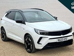 White Used 2023 Vauxhall Grandland X GSe SUV | £20,392 (Fair price)