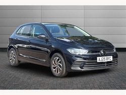 Black Used 2025 VW Polo Life Hatchback | £19,290 (Fair price)