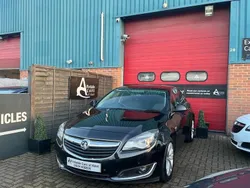 Black metallic Used 2015 Vauxhall Insignia SRi Hatchback | £4,790 (Fair price)