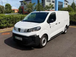 White New 2025 Peugeot e-Expert Van | £25,995