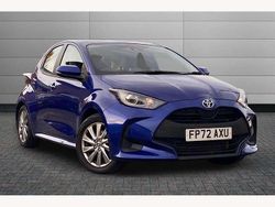 Blue Used 2022 Toyota Yaris Hybrid Hatchback | £17,995 (Fair price)
