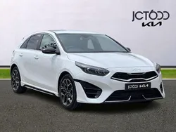 White Used 2025 Kia Ceed GT-Line Hatchback | £21,400 (Fair price)