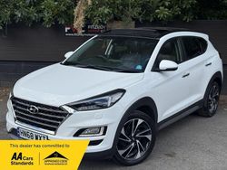 White Used 2018 Hyundai Tucson Premium SE SUV | £16,495 (A bit pricey)