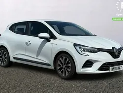 White Used 2021 Renault Clio V Iconic Hatchback | £10,399 (Fair price)
