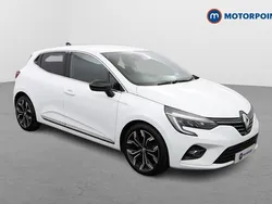 White Used 2023 Renault Clio V Techno Hatchback | £13,799 (Fair price)