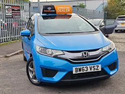 Blue Used 2014 Honda Jazz Hybrid Hatchback | £6,195 (Good price)