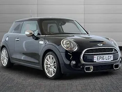 Midnight black Used 2016 Mini Cooper S Hatch Hatchback | £8,490 (Fair price)