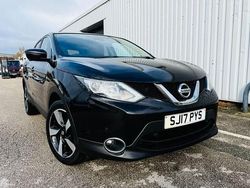Black Used 2017 Nissan Qashqai N-Connecta SUV | £11,850 (Fair price)