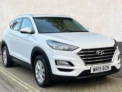 White Used 2019 Hyundai Tucson SE SUV | £11,991 (Good price)
