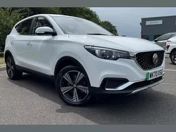 White Used 2020 MG ZS Excite Sedan | £10,663 (Fair price)
