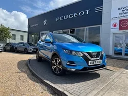 Blue Used 2017 Nissan Qashqai N-Connecta SUV | £11,495 (Fair price)
