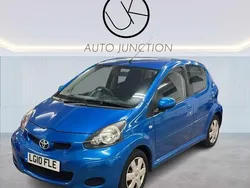 Blue Used 2010 Toyota Aygo Hatchback | £4,799 (Fair price)