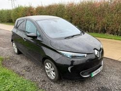 Black Used 2014 Renault Zoe Dynamique Hatchback | £1,995 (Super price)