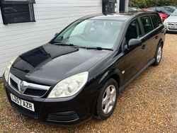 Black Used 2007 Vauxhall Vectra Estate | £3,295 (Expensive)