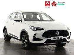 White Used 2023 MG HS SE SUV | £16,398 (Fair price)