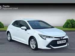 Pure white Used 2020 Toyota Corolla Hatchback | £13,890 (Fair price)