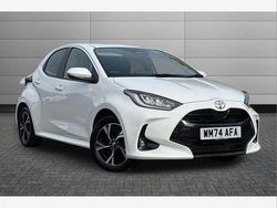White Used 2025 Toyota Yaris Hybrid Design Hatchback | £21,150 (Fair price)